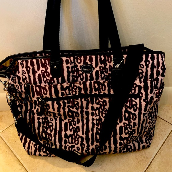 coach travel tote